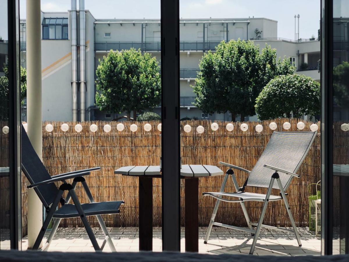 Parkplatz Und Balkon - Burberg'S Heimathafen In ויסבאדן מראה חיצוני תמונה