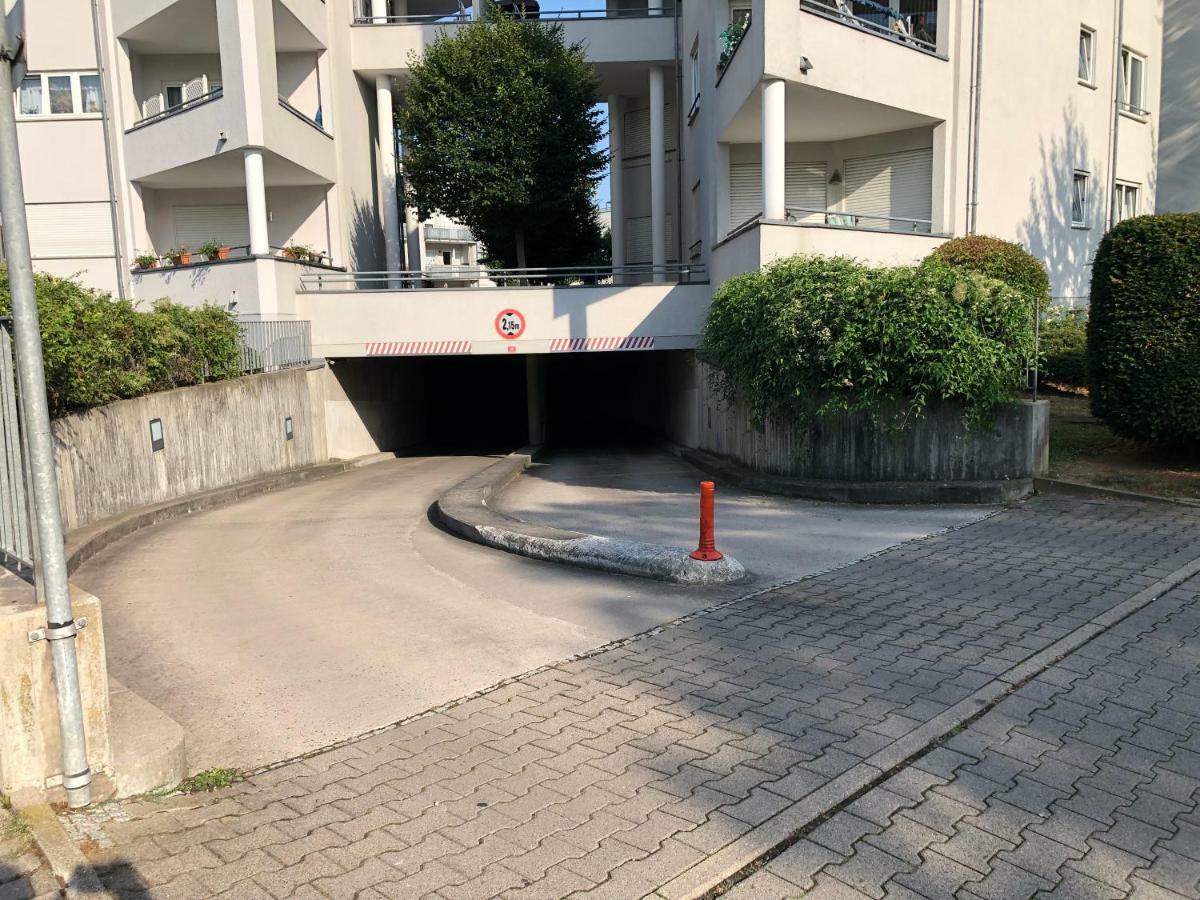 Parkplatz Und Balkon - Burberg'S Heimathafen In ויסבאדן מראה חיצוני תמונה